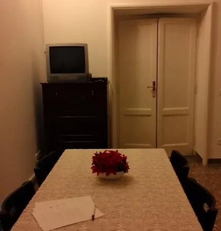 La Del Vignola Apartament *